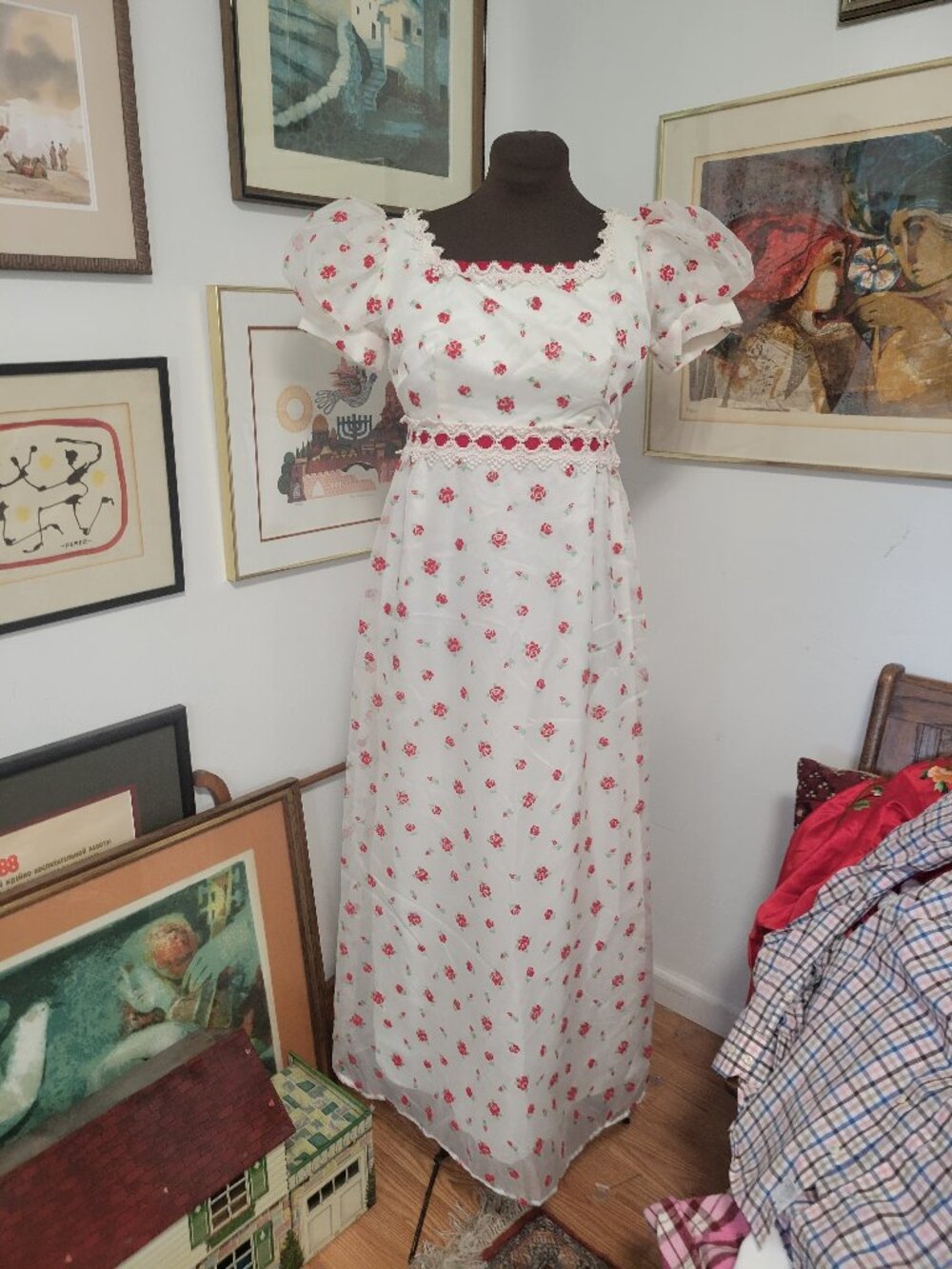 Vintage Red and White Floral Dress Style Jane Austin Size 4